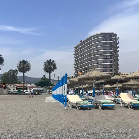 Alamos A 50 Metros De La Playa Torremolinos
